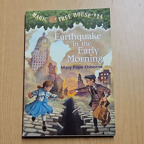 10 Magic Tree House paperback books ( set 3) - Picture 2 of 11